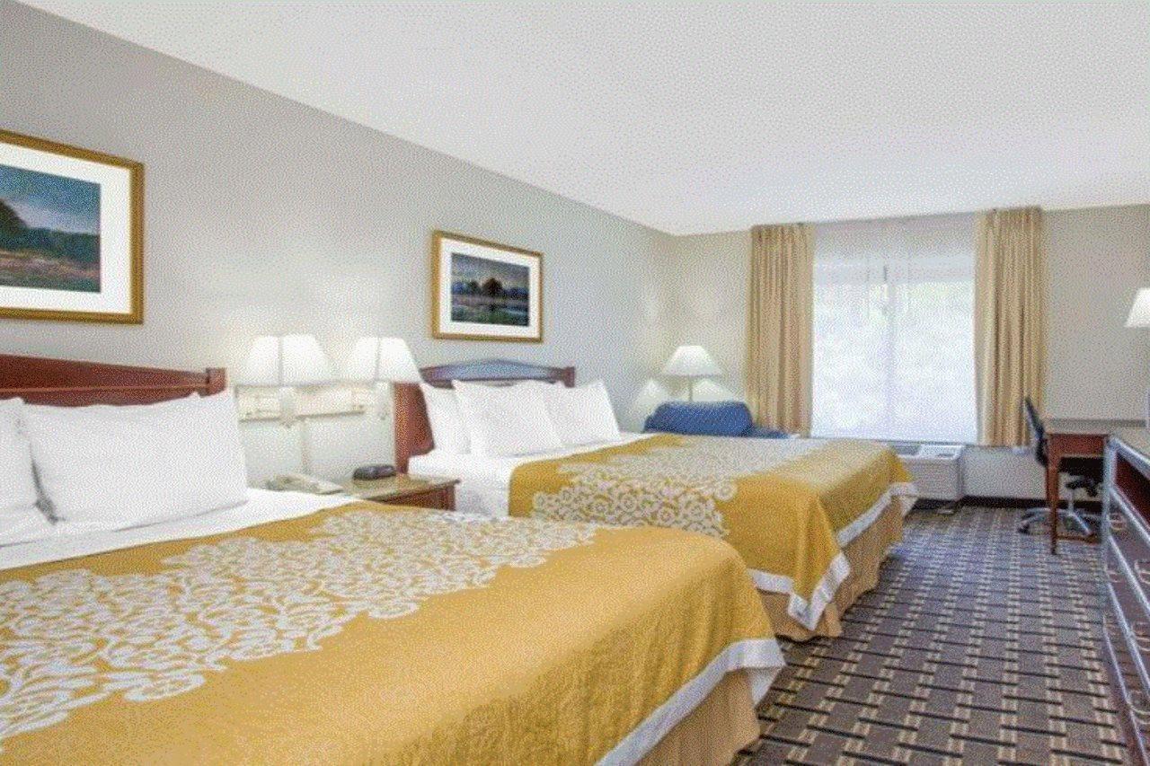 Hotel Carolina A Days Inn By Wyndham Hilton Head Island Zewnętrze zdjęcie