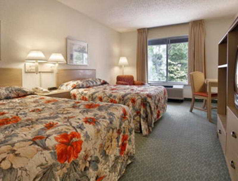 Hotel Carolina A Days Inn By Wyndham Hilton Head Island Zewnętrze zdjęcie
